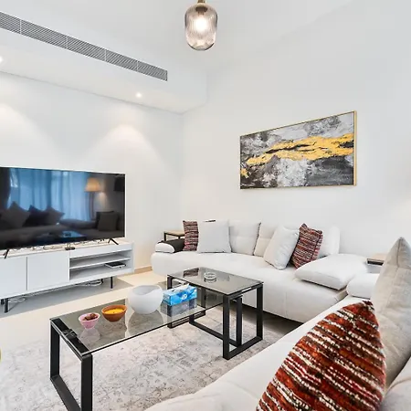 Bookable - 4 Bedroom Elan 1 Tilal Al Ghaf Villa-3